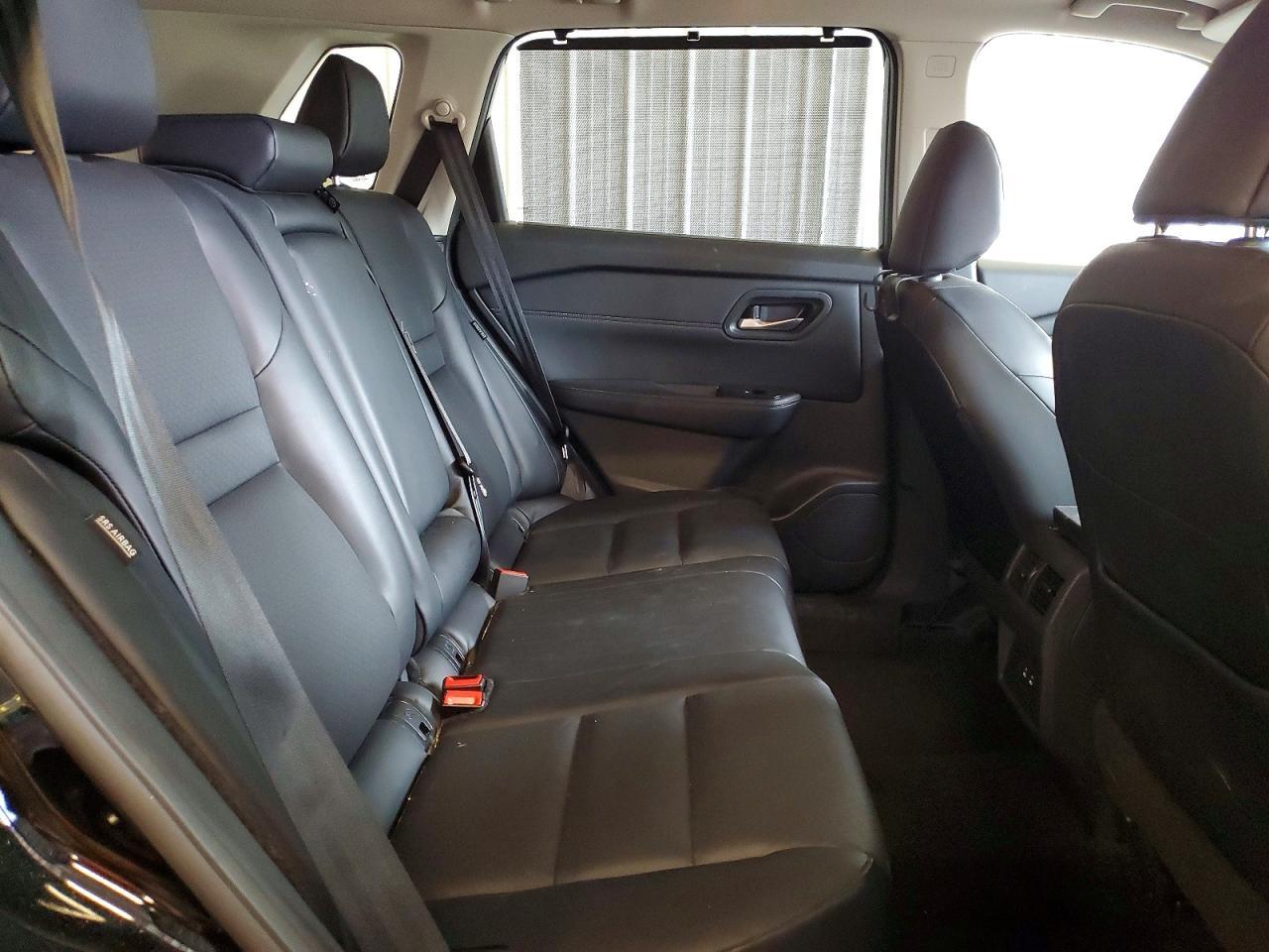 2024 Nissan Rogue Sv - zdjęcie 11