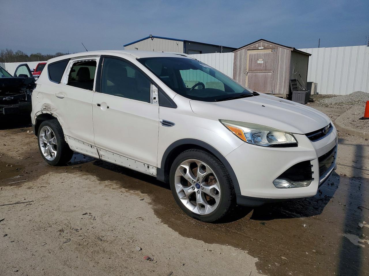 2015 Ford Escape Titanium - zdjęcie 4