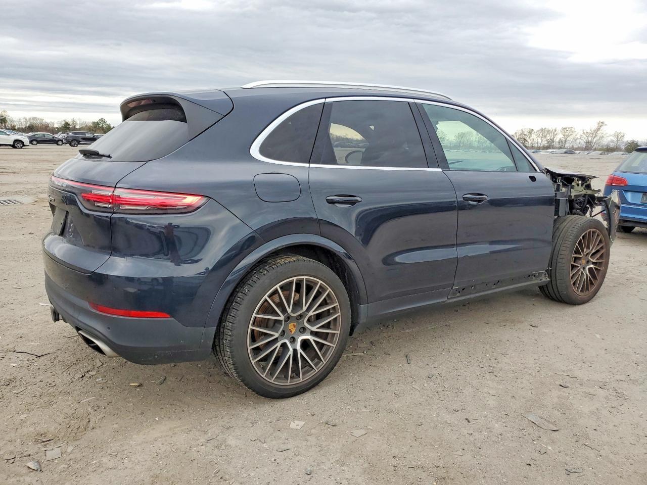 2020 Porsche Cayenne E-Hybrid - zdjęcie 3