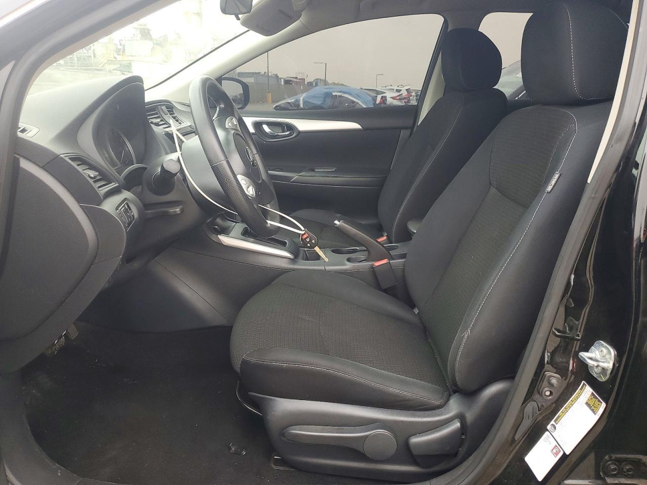 2019 Nissan Sentra S - zdjęcie 7