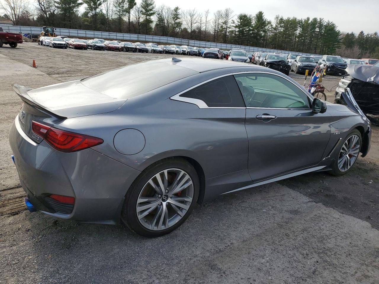 2020 Infiniti Q60 Red Sport 400 - zdjęcie 3