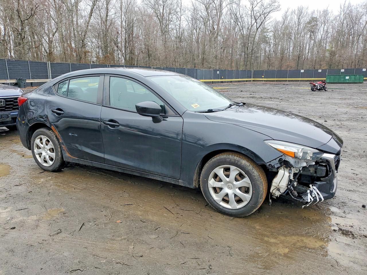 2017 Mazda 3 Sport - zdjęcie 4