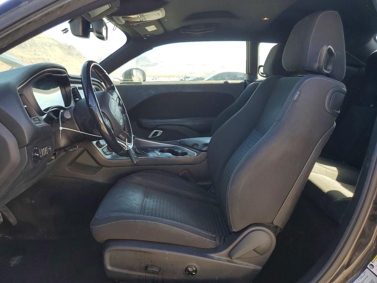 2016 Dodge Challenger Sxt - zdjęcie 7