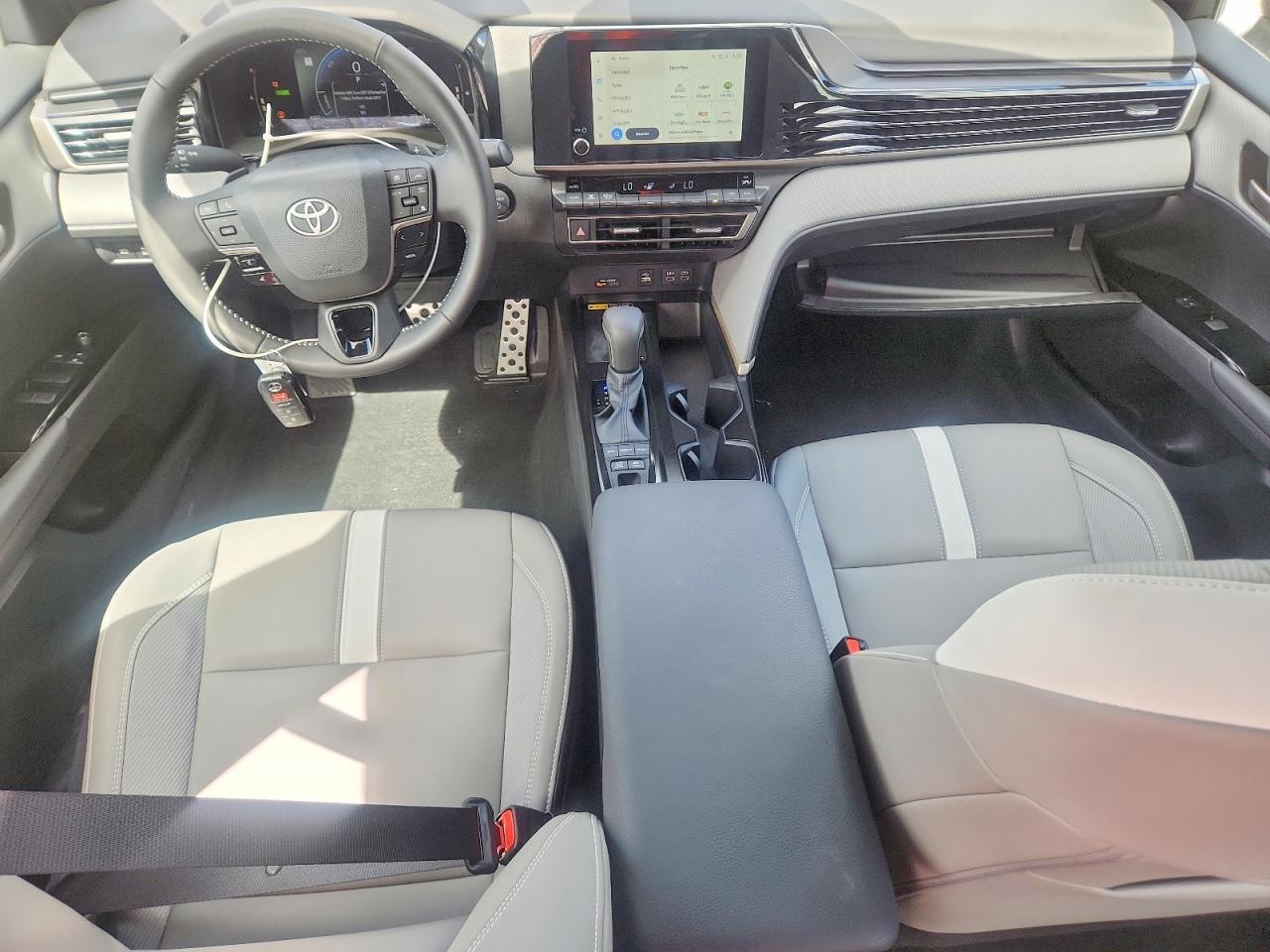 2026 Toyota Camry Se - zdjęcie 8