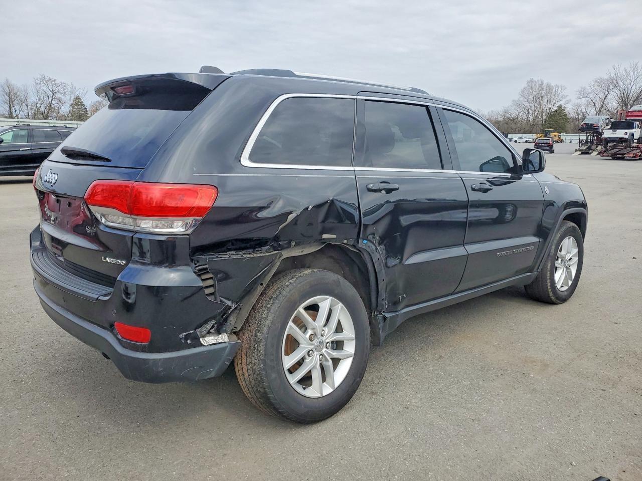 2017 Jeep Grand Cherokee Laredo - zdjęcie 3