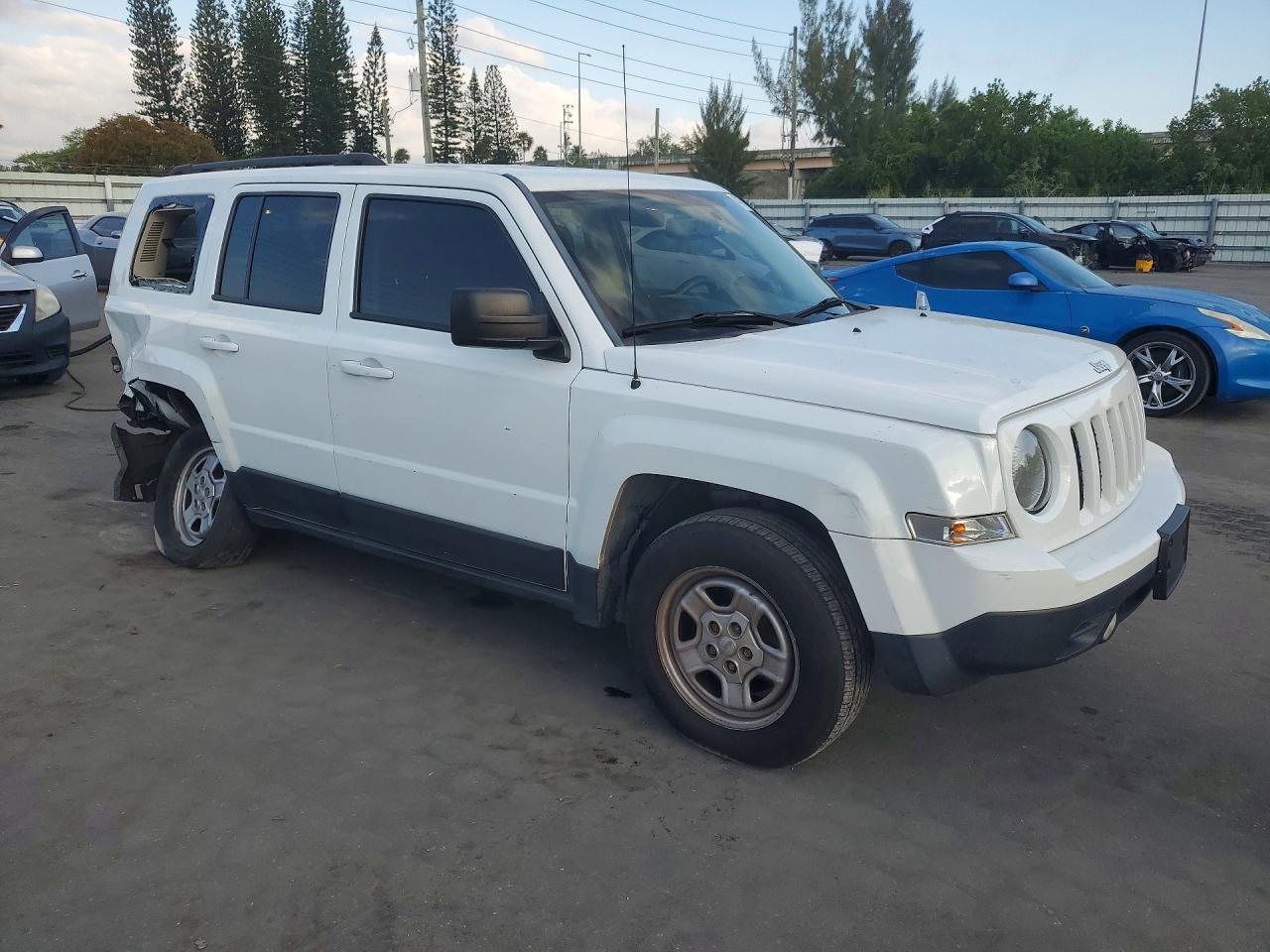2016 Jeep Patriot Sport - zdjęcie 4