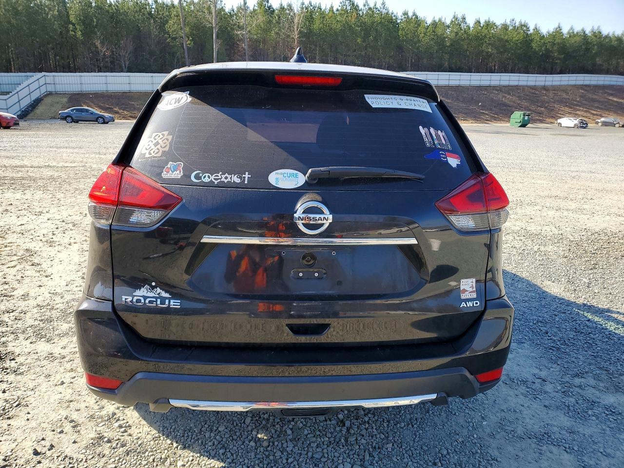 2017 Nissan Rogue S - zdjęcie 6