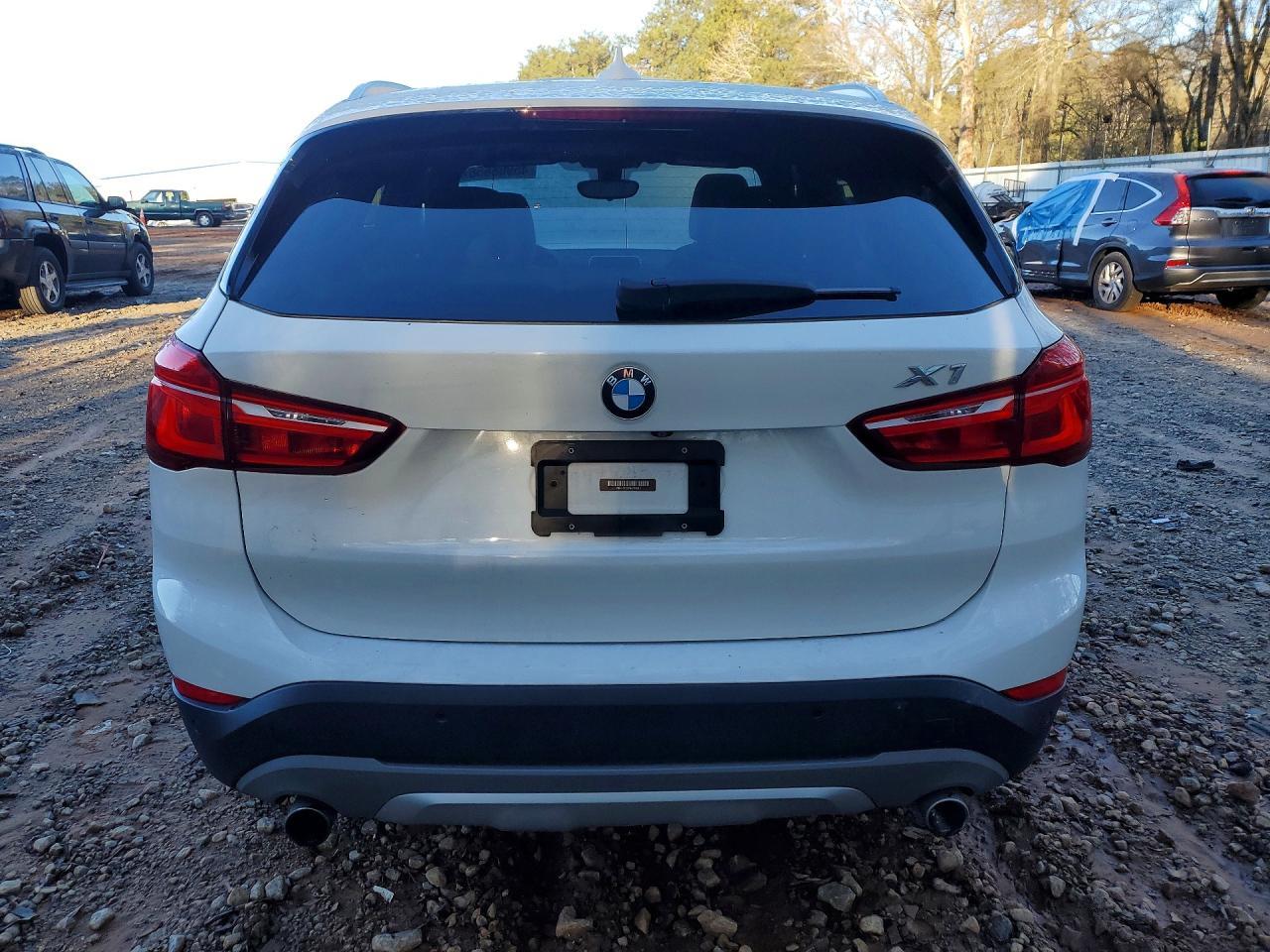 2017 BMW X1 xDrive28I - zdjęcie 6