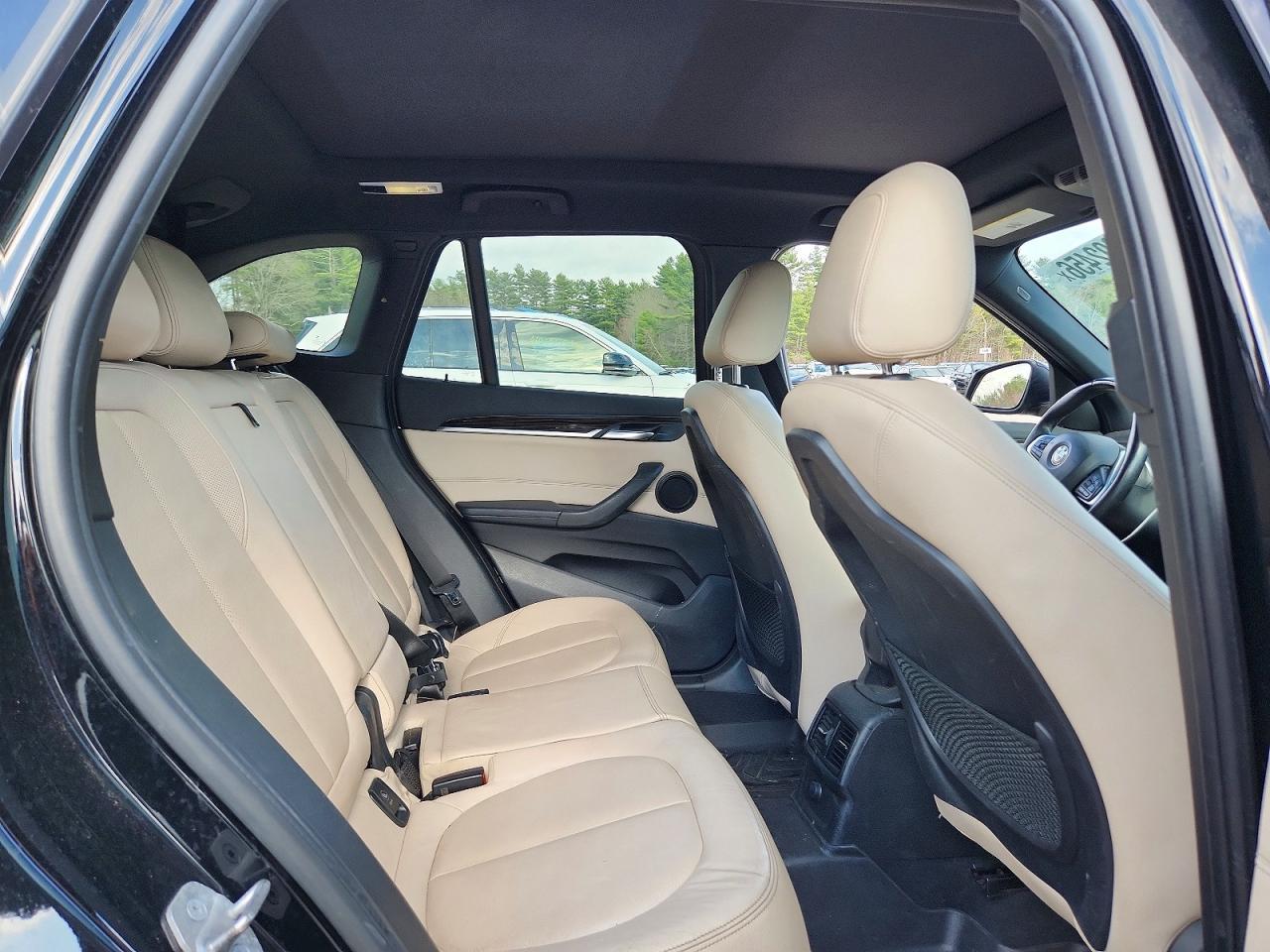 2017 BMW X1 xDrive28I - zdjęcie 11