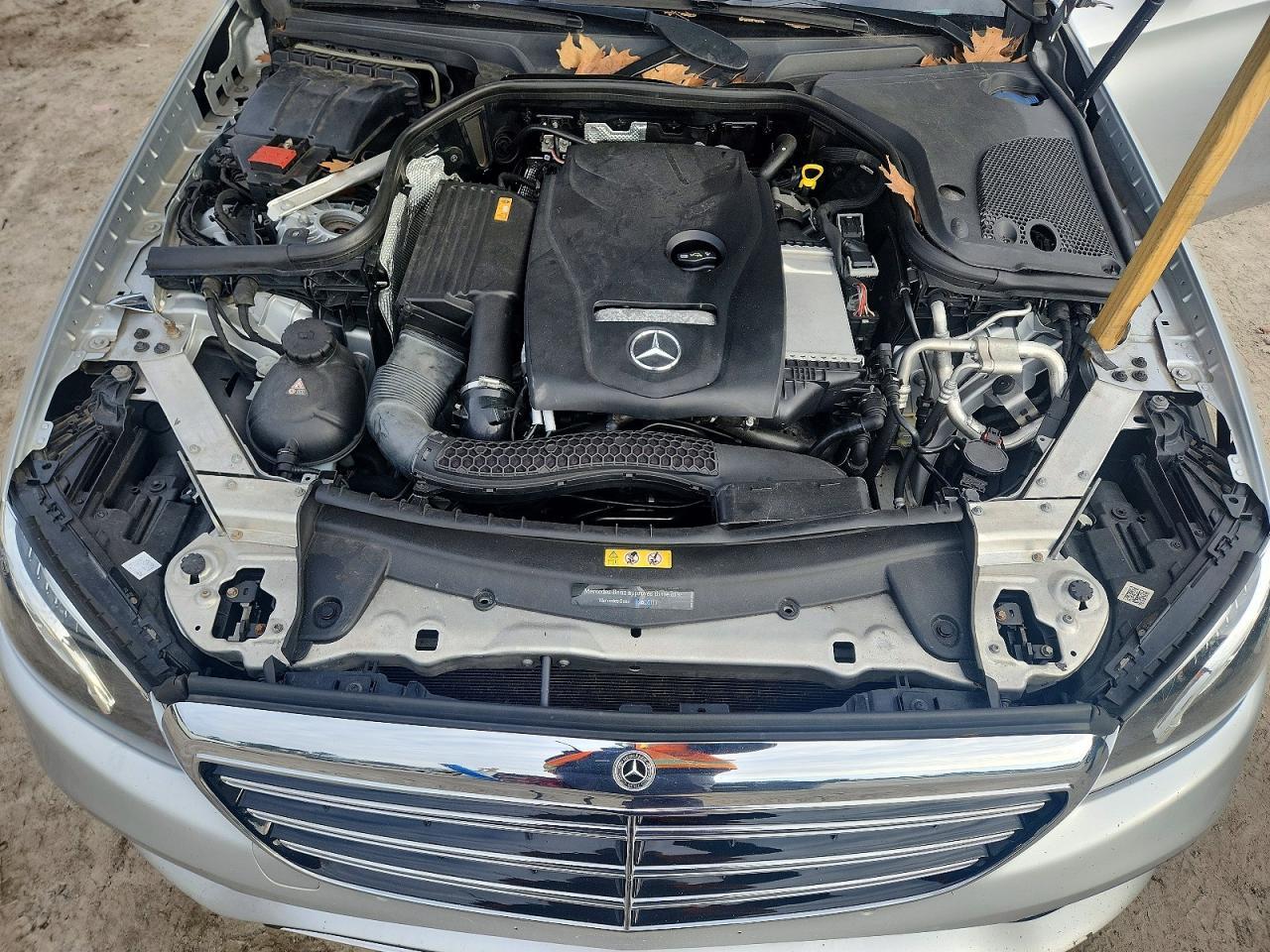 2017 Mercedes-Benz E 300 4Matic - zdjęcie 11