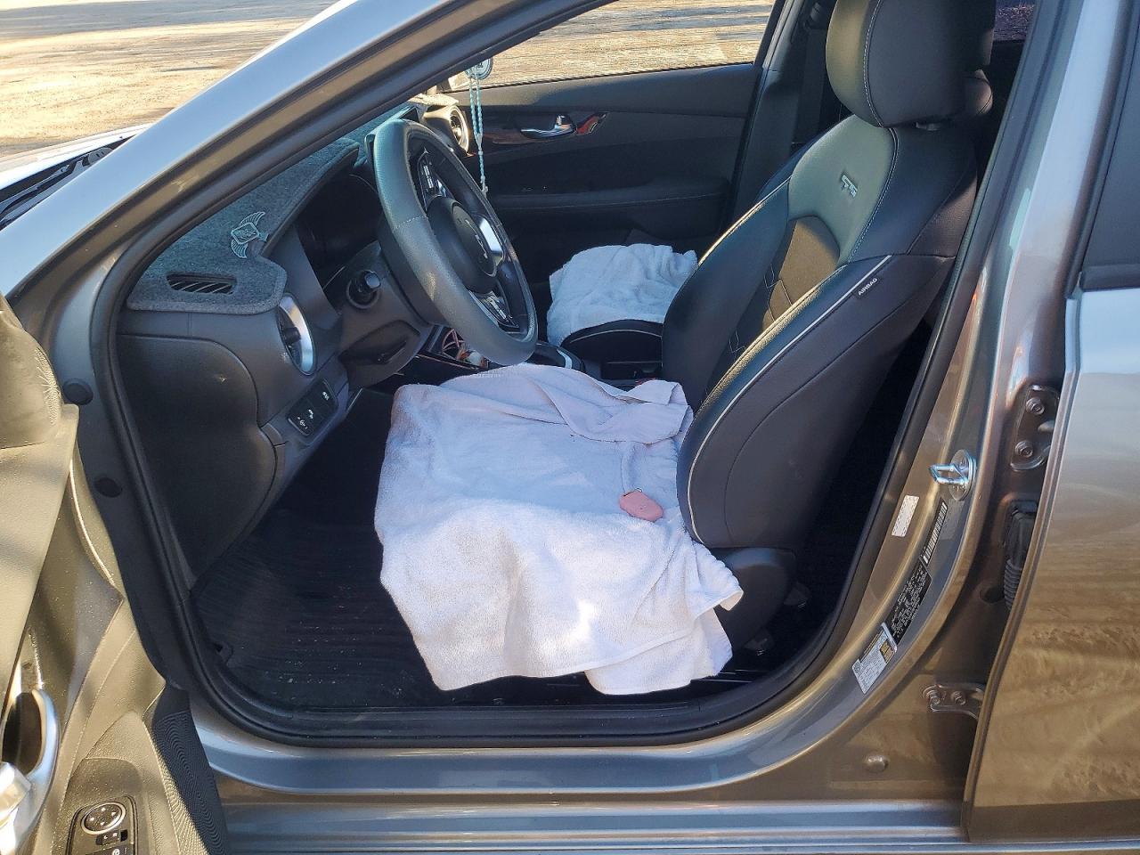 2022 Kia Forte Gt-Line - zdjęcie 7