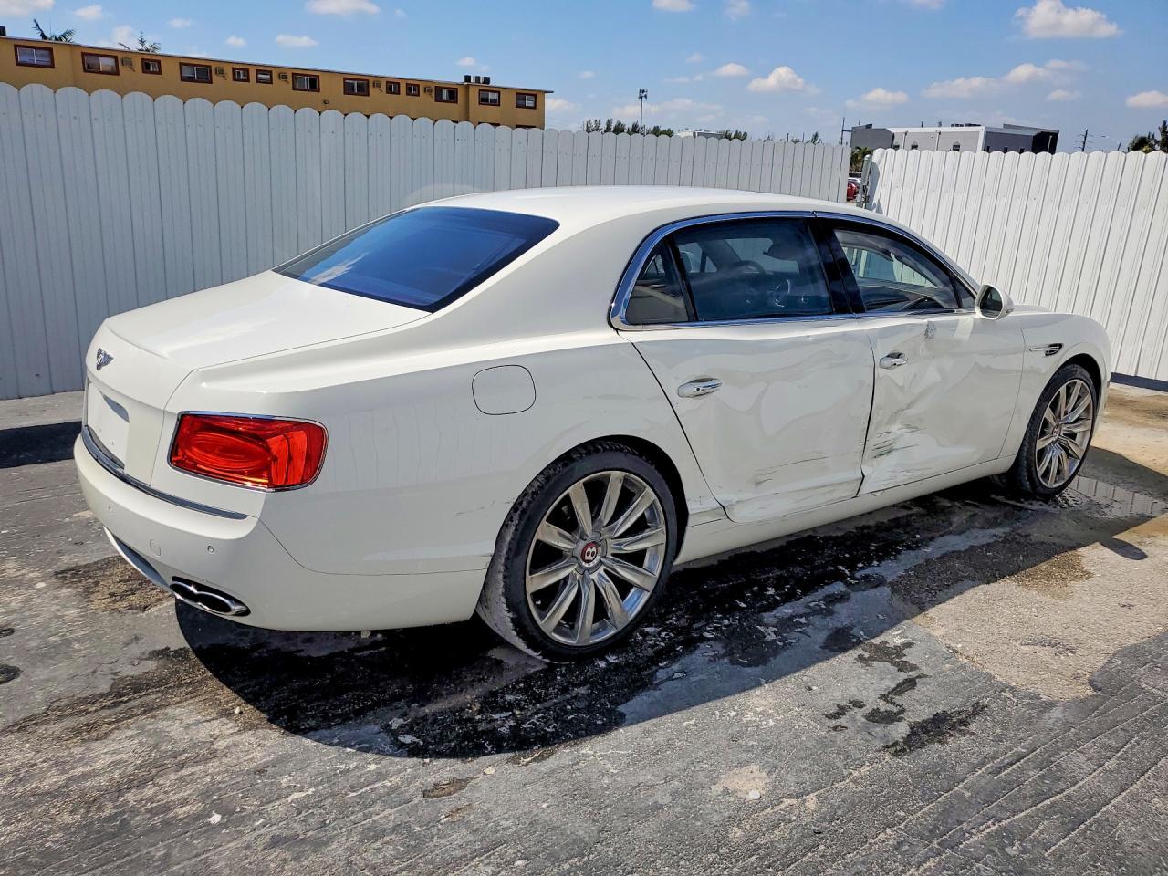 2018 Bentley Flying Spur - zdjęcie 3