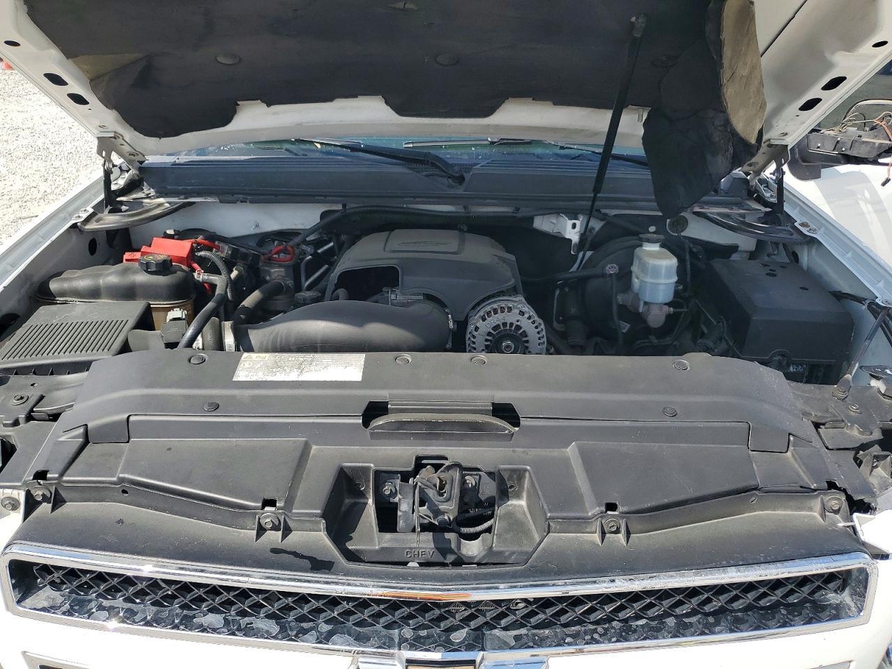 2014 Chevrolet Tahoe C1500 Ls - zdjęcie 12