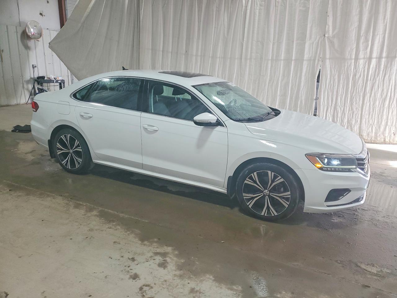 2021 Volkswagen Passat Se - zdjęcie 4