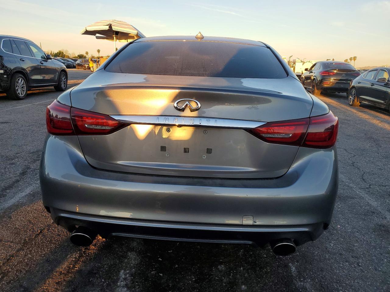 2018 Infiniti Q50 3.0T Luxe - zdjęcie 6