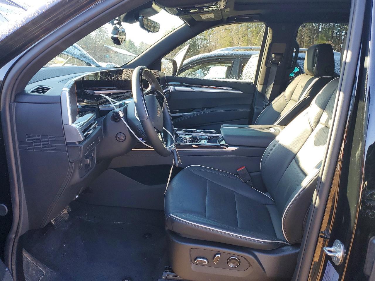 2025 Cadillac Escalade - zdjęcie 7