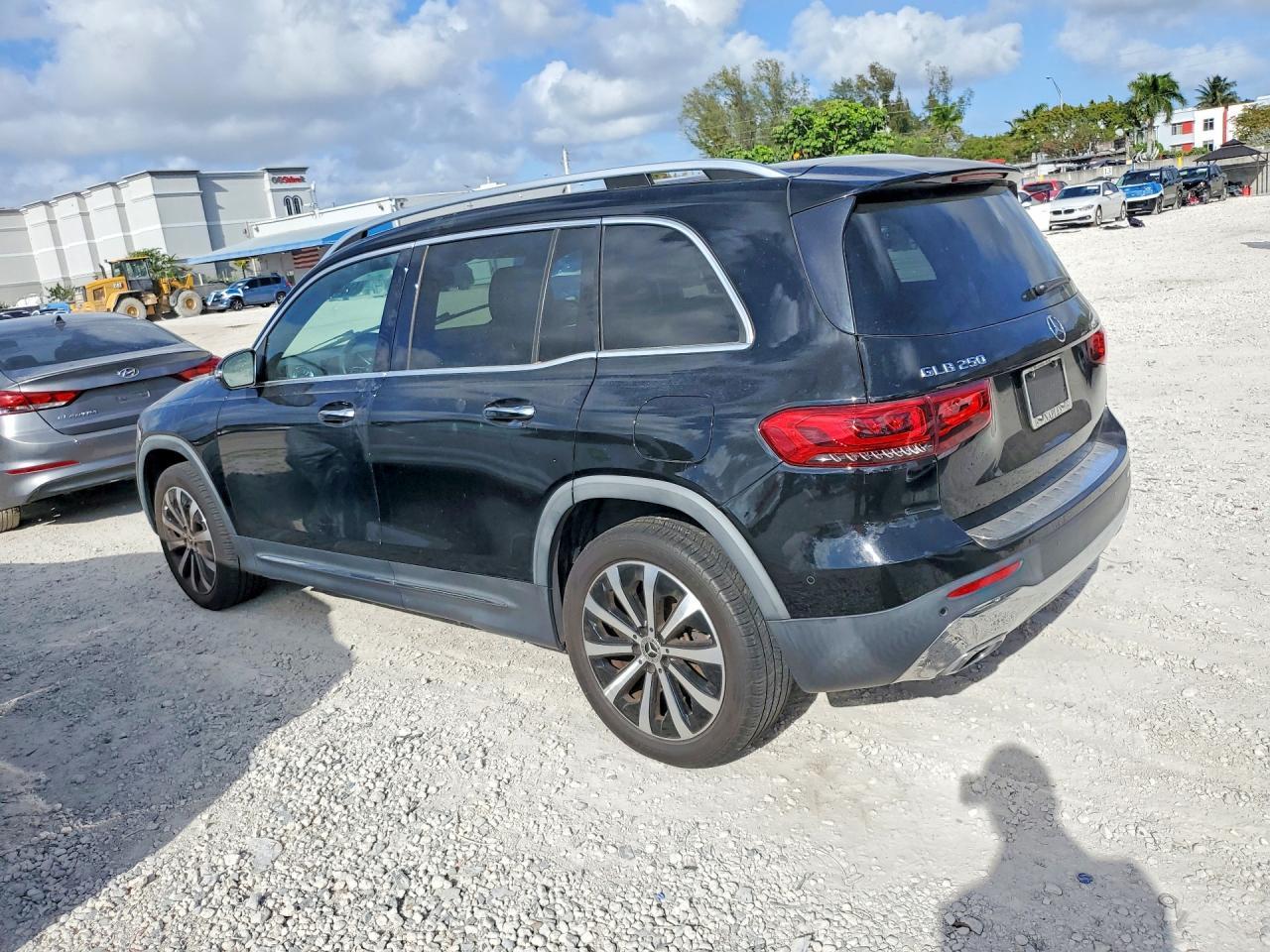 2021 Mercedes-Benz Glb 250 - zdjęcie 2