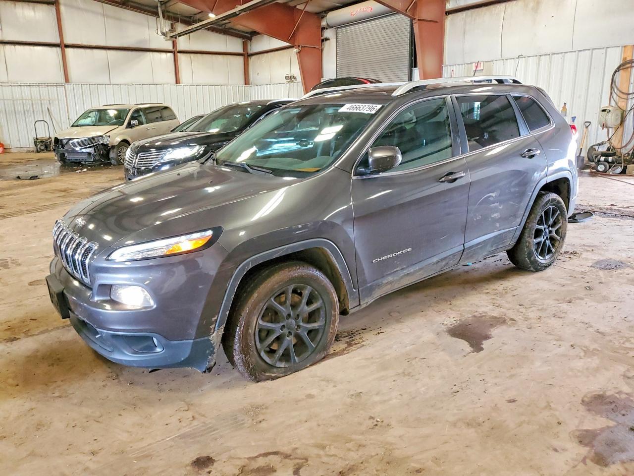 2015 Jeep Cherokee Latitude - zdjęcie główne