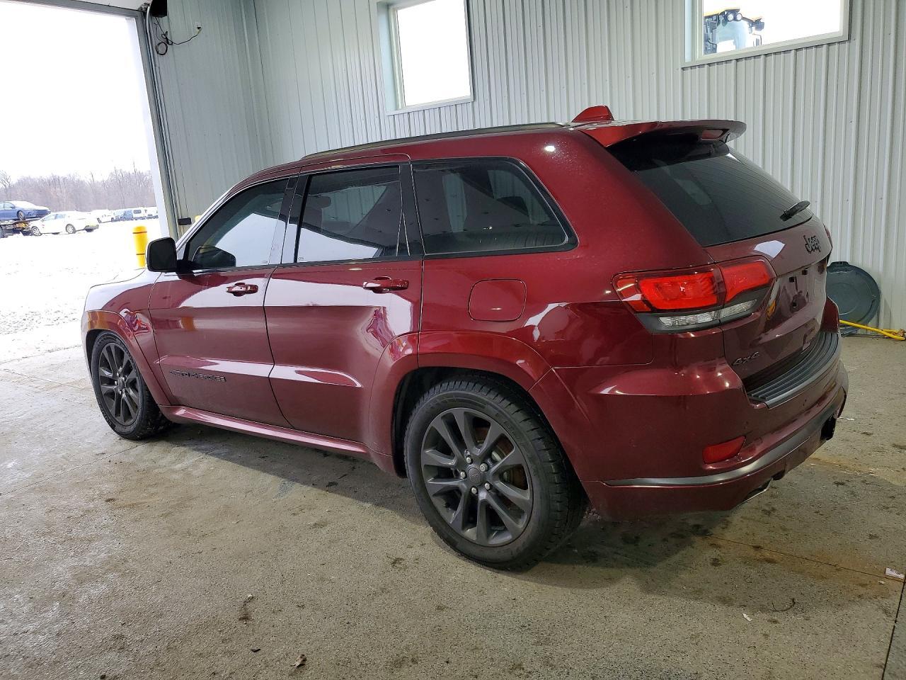 2019 Jeep Grand Cherokee Overland - zdjęcie 2