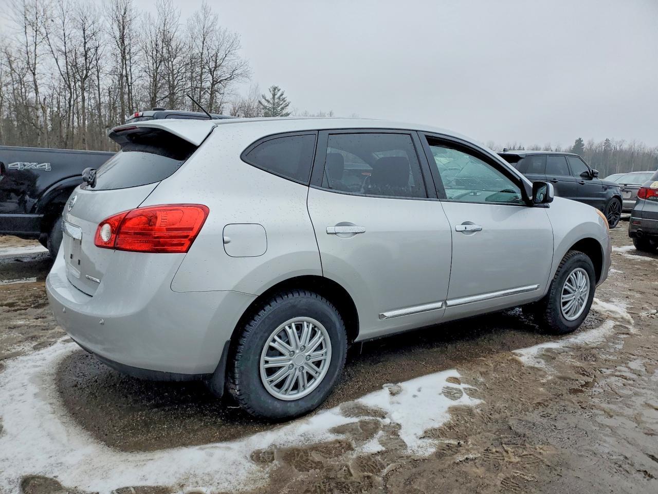 2013 Nissan Rogue S - zdjęcie 3