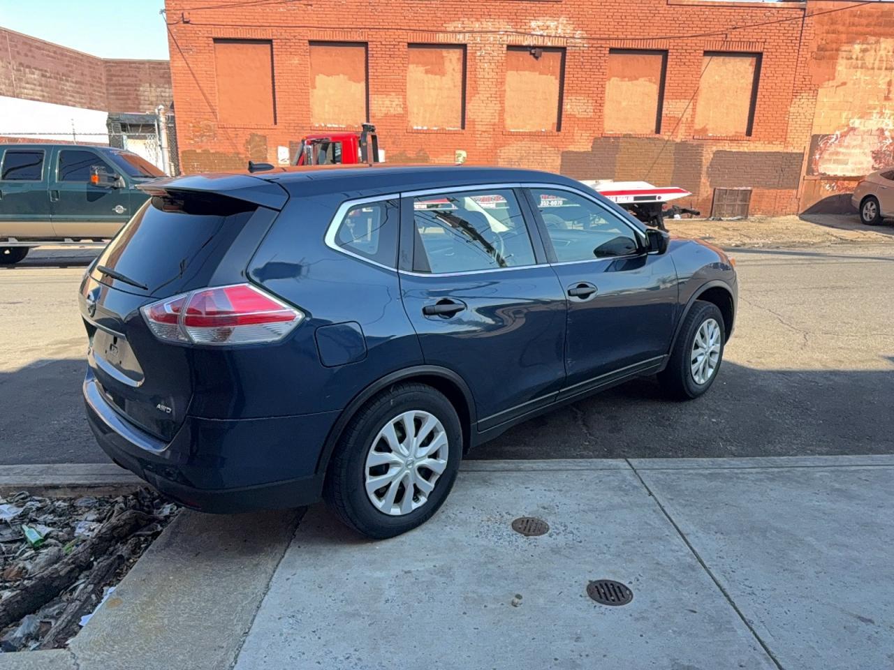 2016 Nissan Rogue S - zdjęcie 4