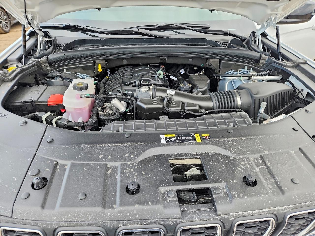 2025 Jeep Grand Cherokee Laredo - zdjęcie 12