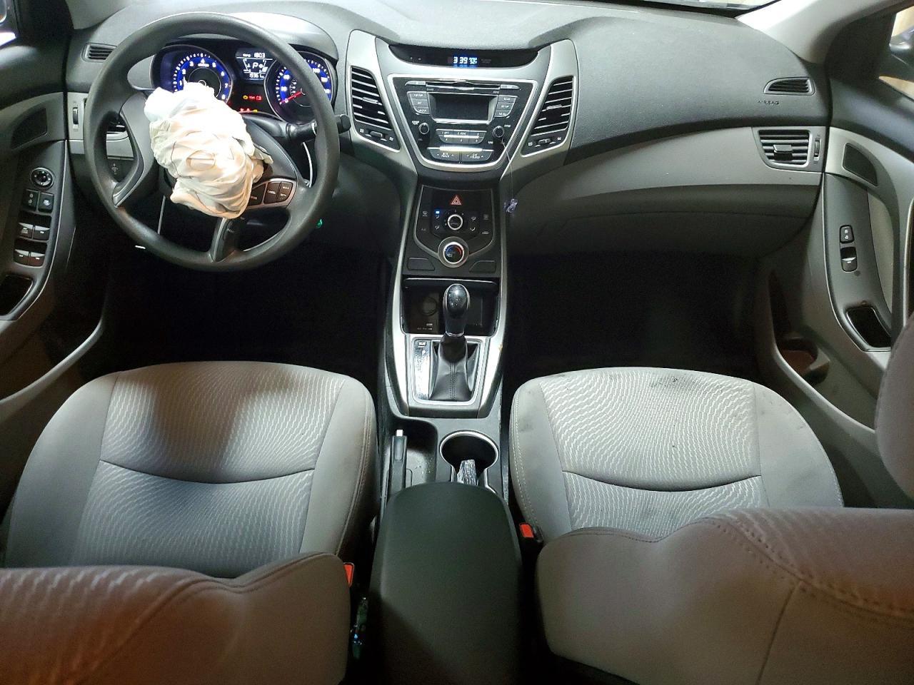 2016 Hyundai Elantra Se - zdjęcie 8