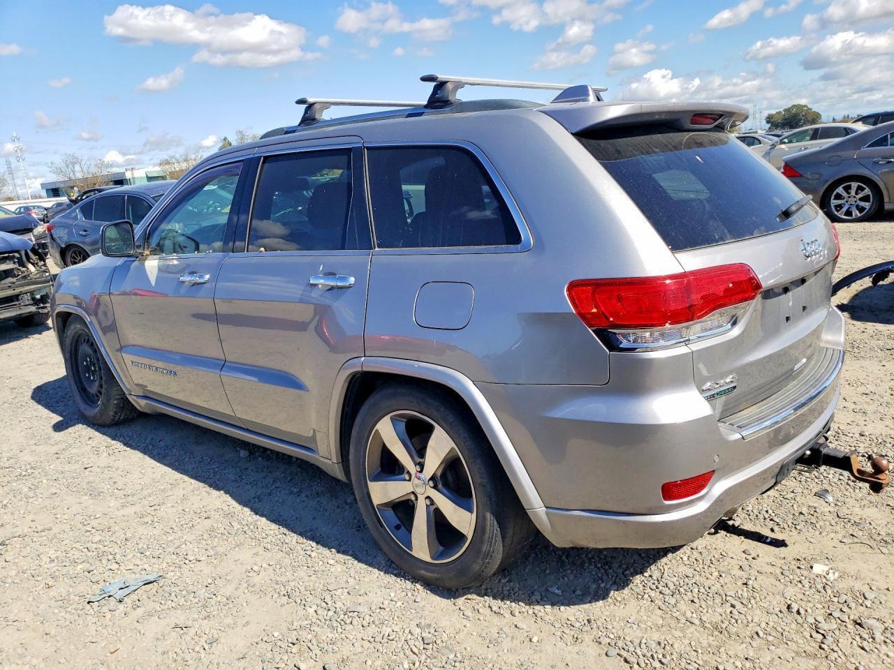 2015 Jeep Grand Cherokee Overland - zdjęcie 2