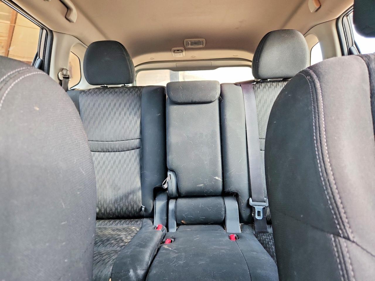 2017 Nissan Rogue S - zdjęcie 10