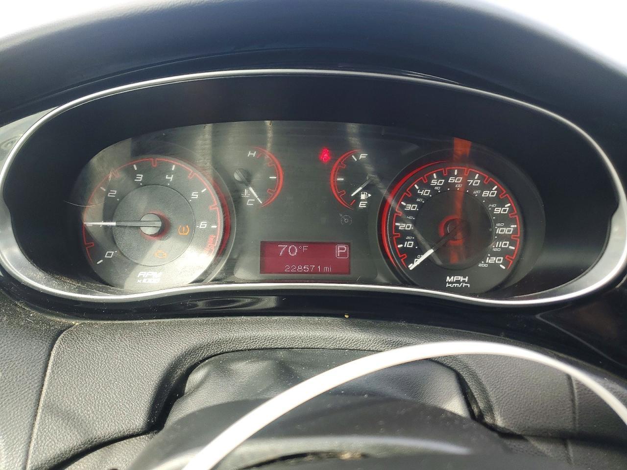 2013 Dodge Dart Sxt - zdjęcie 9