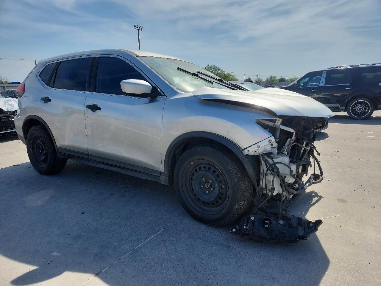 2017 Nissan Rogue S - zdjęcie 4