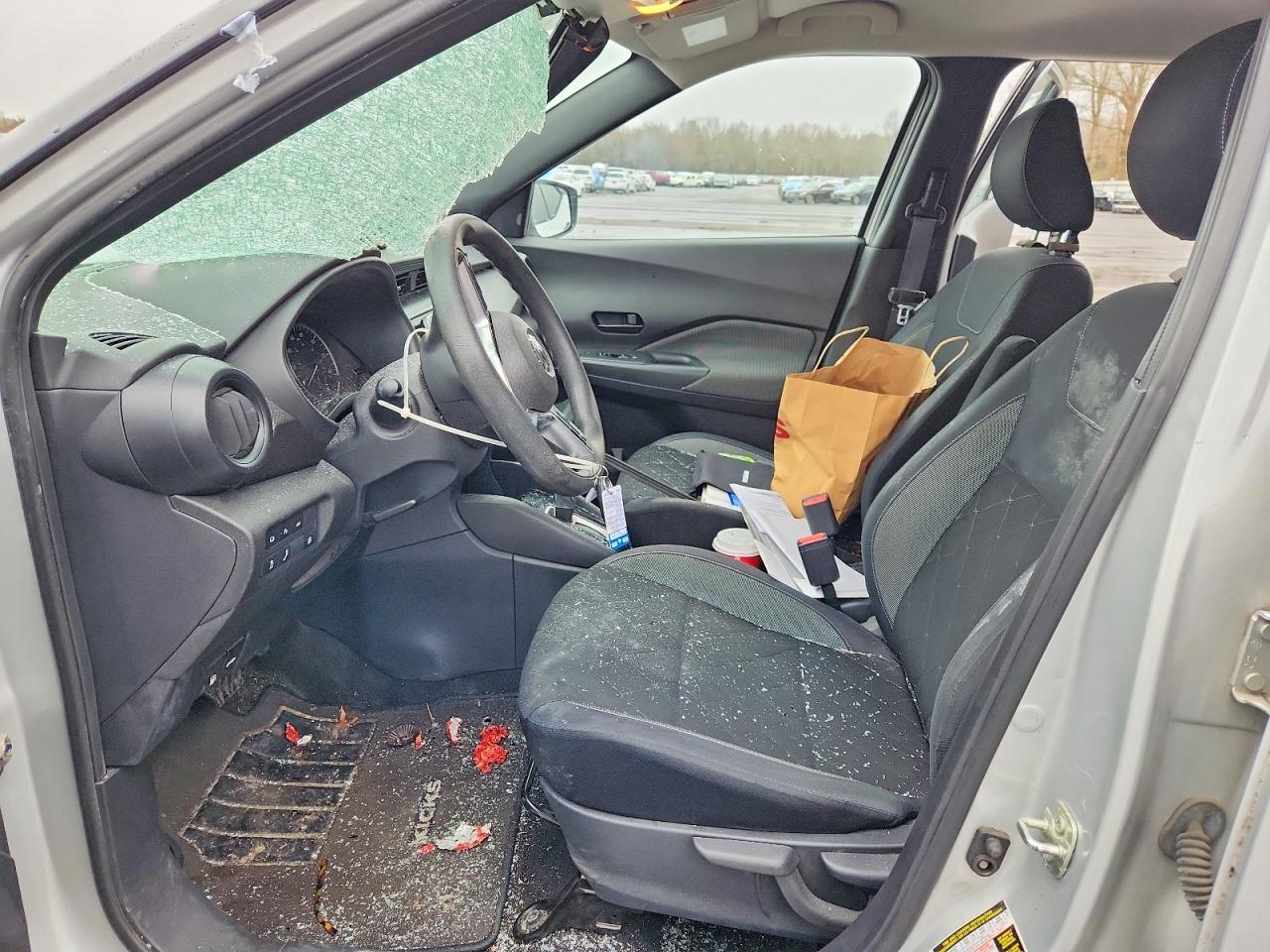 2020 Nissan Kicks S - zdjęcie 7