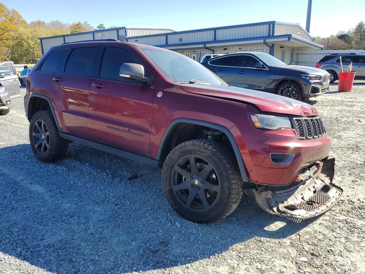 2017 Jeep Grand Cherokee Trailhawk - zdjęcie 4