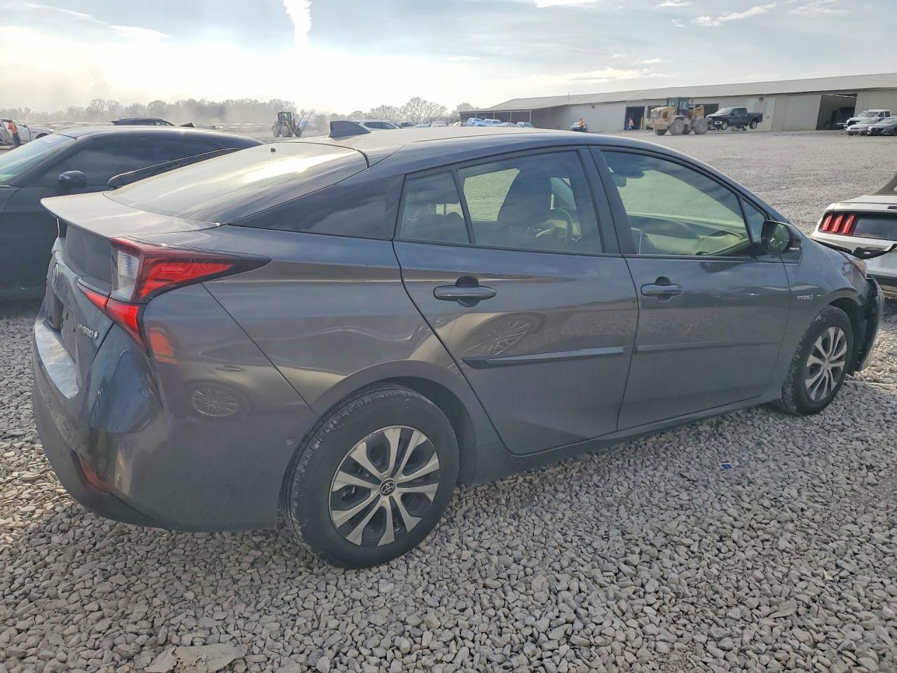 2022 Toyota Prius Le Awd-E - zdjęcie 3