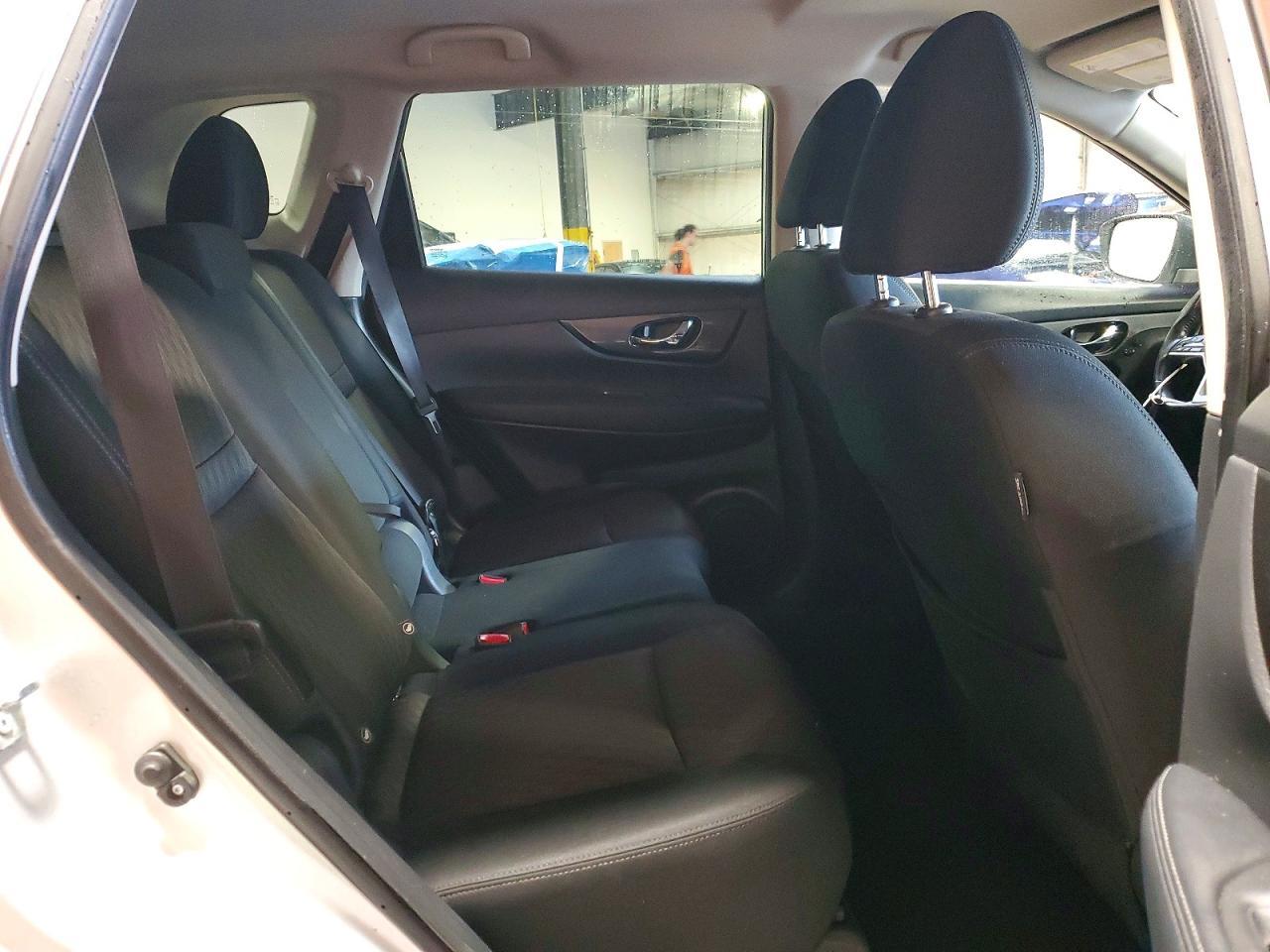 2019 Nissan Rogue - zdjęcie 11