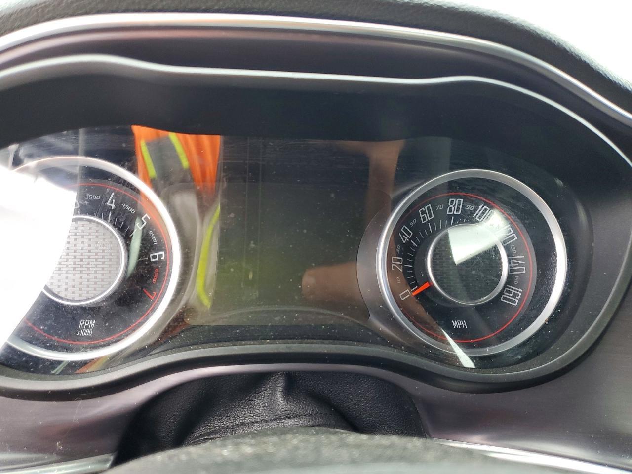 2016 Dodge Challenger Sxt - zdjęcie 9