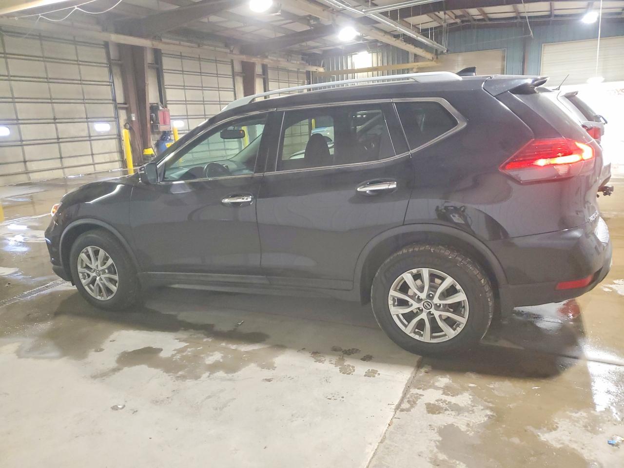 2017 Nissan Rogue Sv - zdjęcie 2