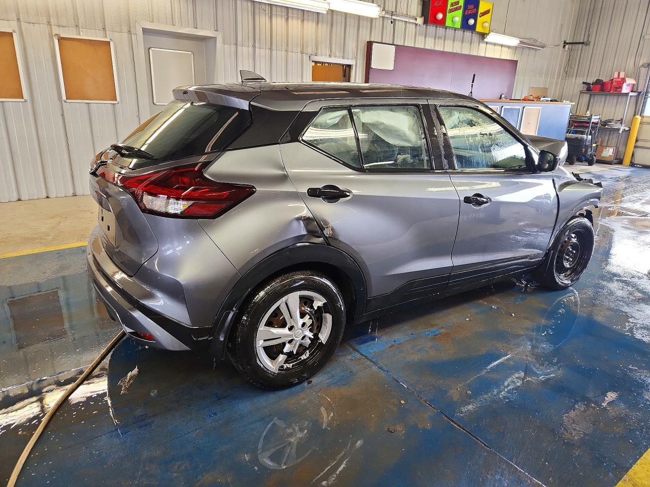 2021 Nissan Kicks S - zdjęcie 3