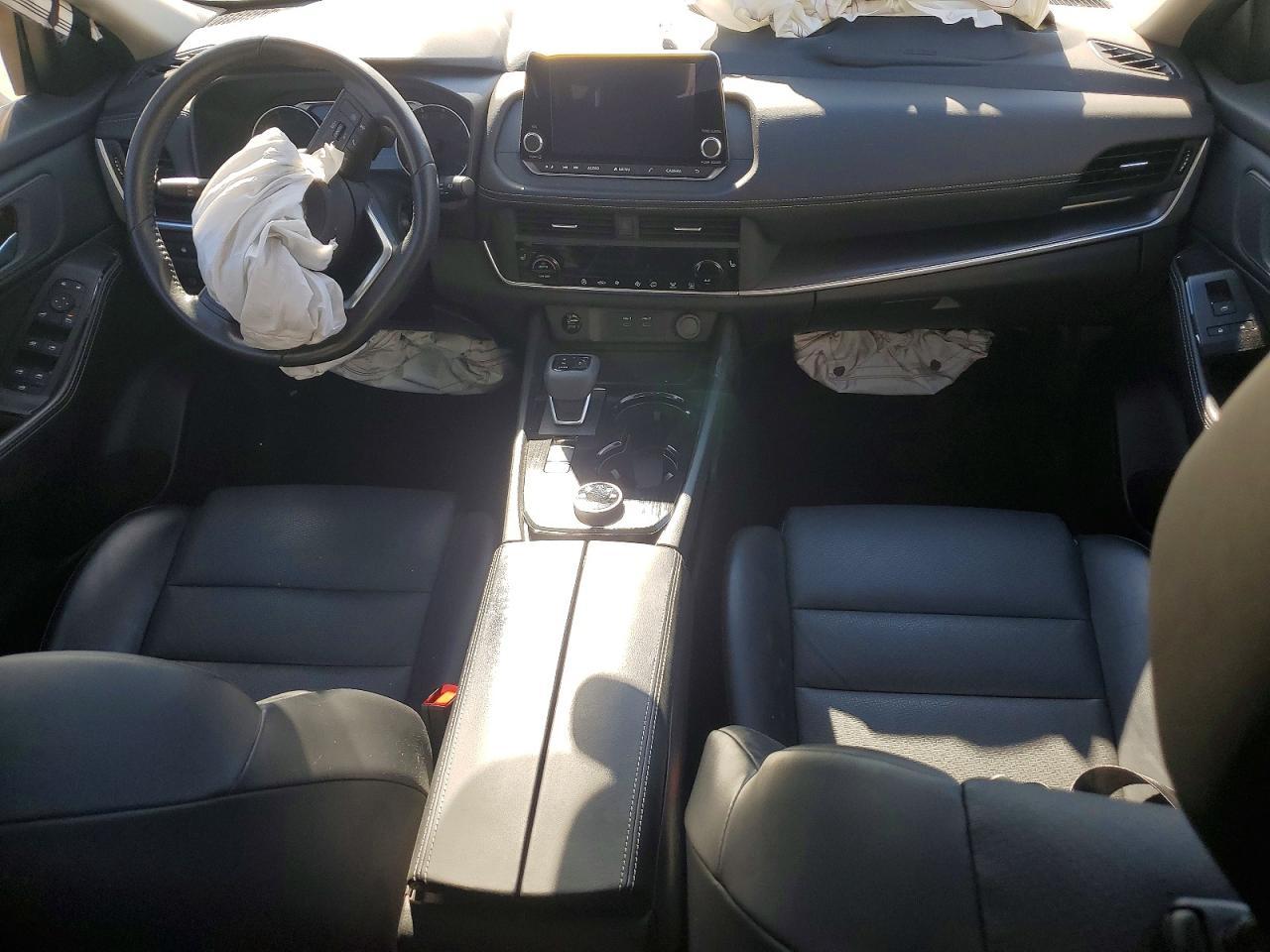 2024 Nissan Rogue Sv - zdjęcie 8