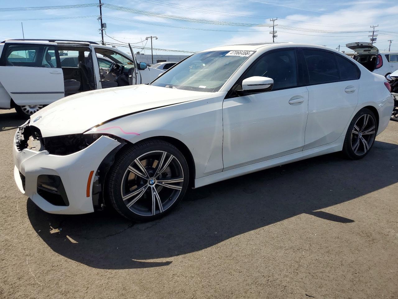 2021 BMW 330I - zdjęcie główne