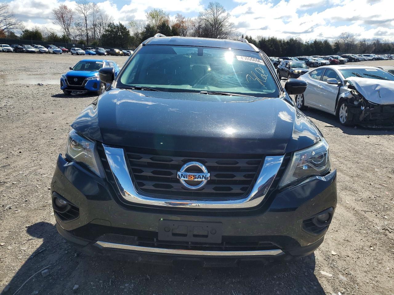 2019 Nissan Pathfinder Sv - zdjęcie 5
