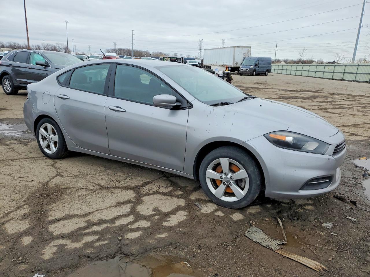 2016 Dodge Dart Sxt - zdjęcie 4
