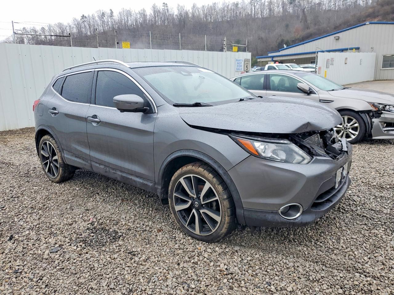 2018 Nissan Rogue Sport Sl - zdjęcie 4