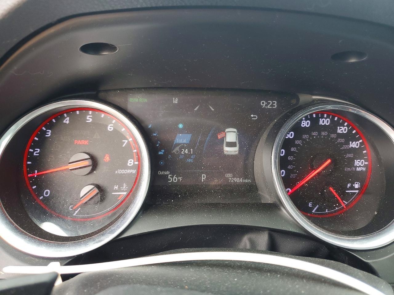 2020 Toyota Camry Xse - zdjęcie 9