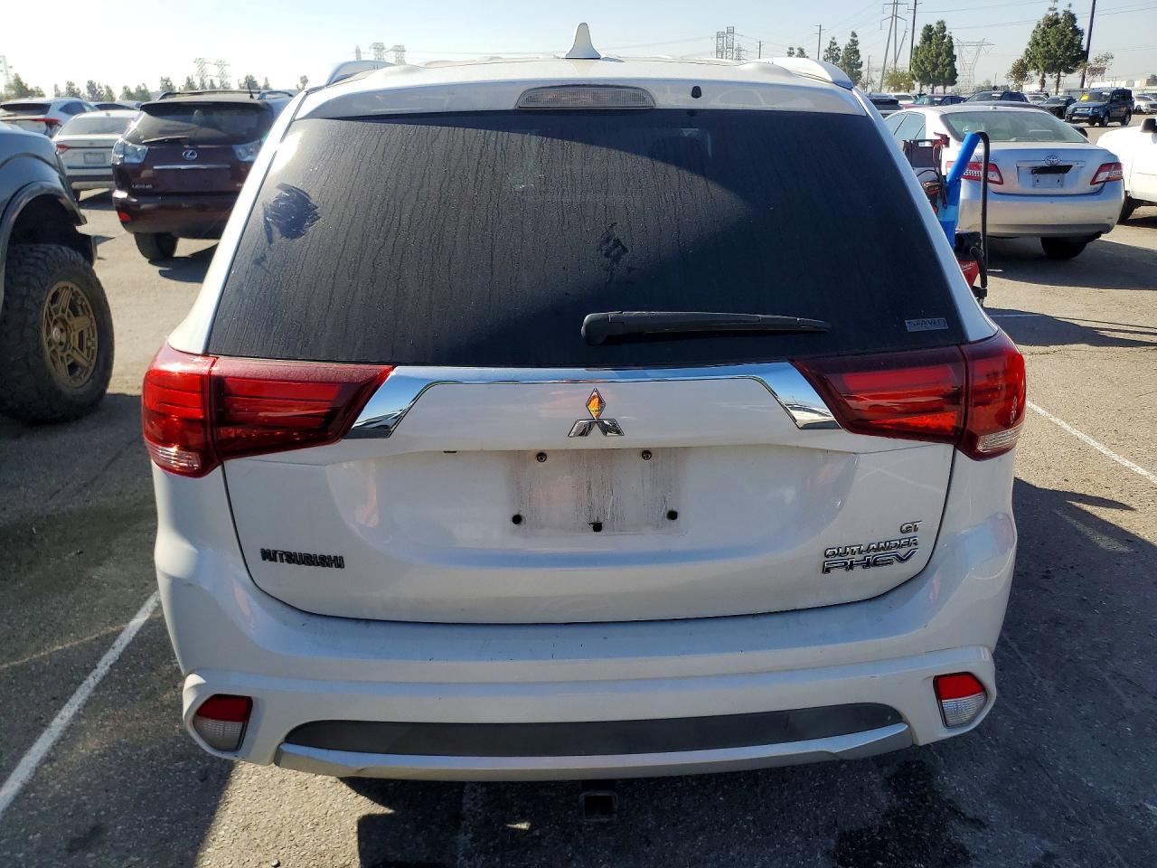 2018 Mitsubishi Outlander Se - zdjęcie 6