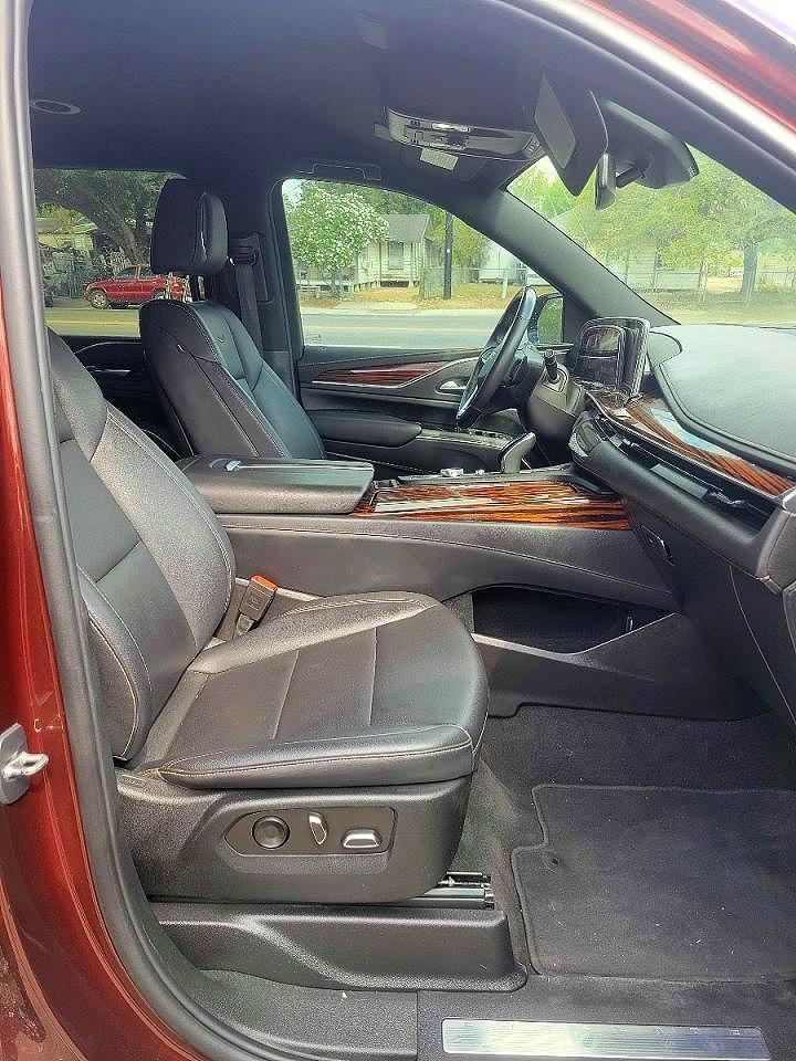 2023 Cadillac Escalade Luxury - zdjęcie 5