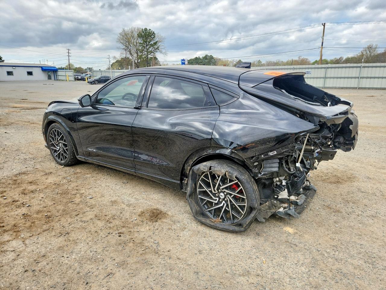 2023 Ford Mustang Mach-E Gt - zdjęcie 2