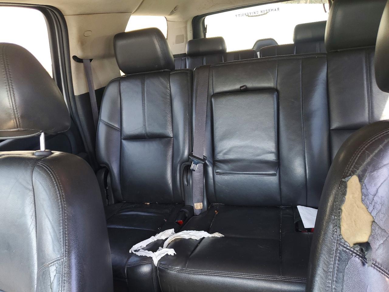 2014 Chevrolet Suburban C1500 Lt - zdjęcie 10