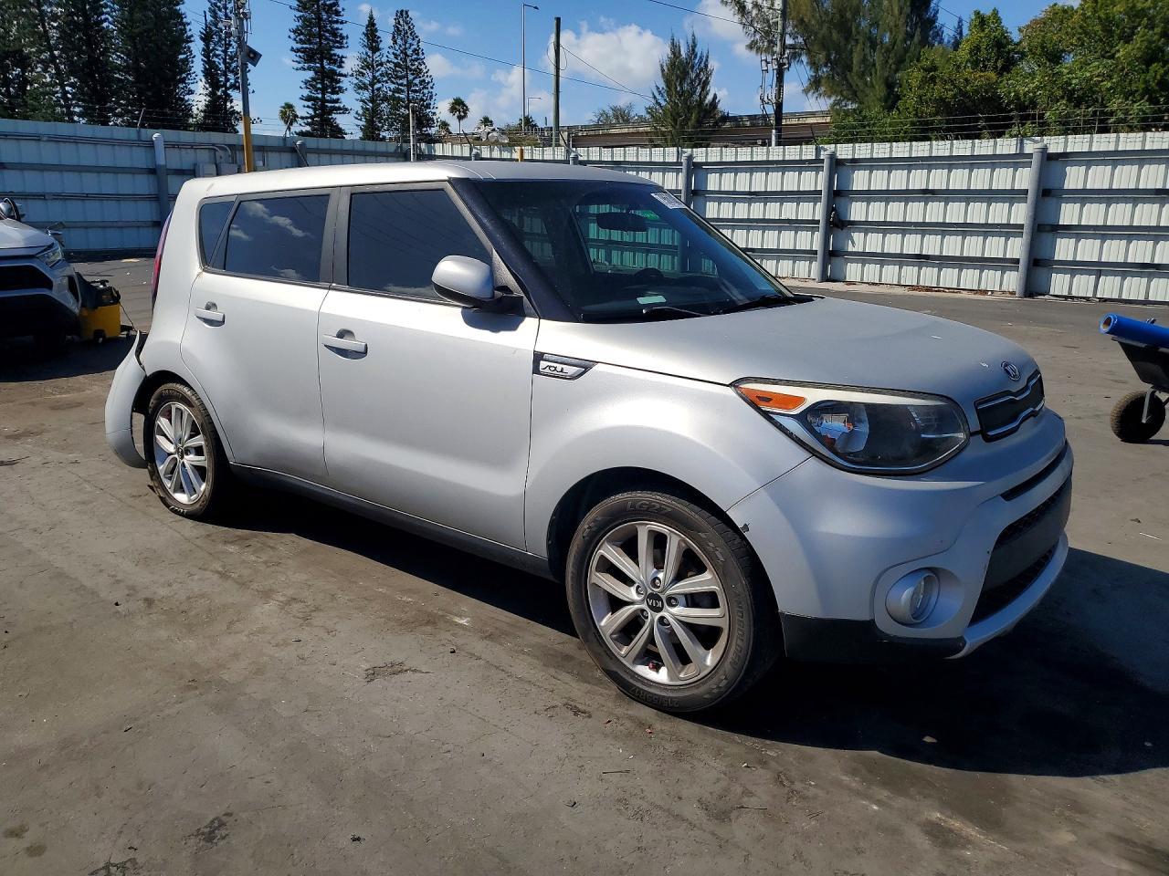 2018 Kia Soul + - zdjęcie 4
