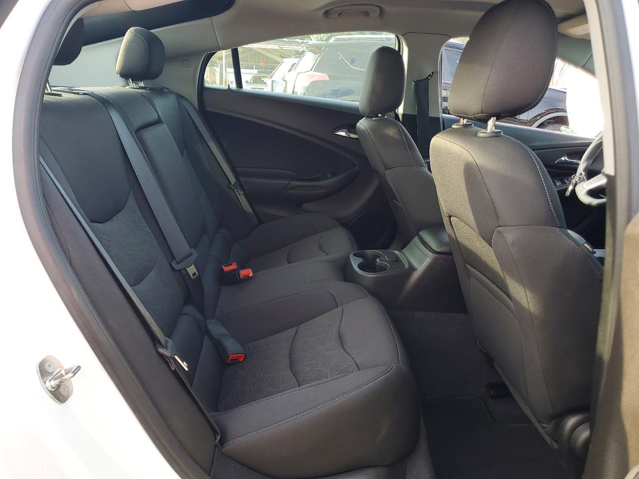 2018 Chevrolet Volt - zdjęcie 10